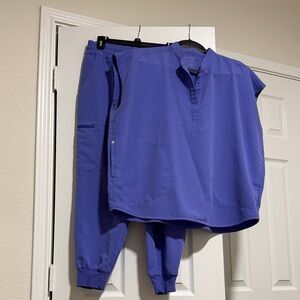 Figs women’s scrubs set in blueberry